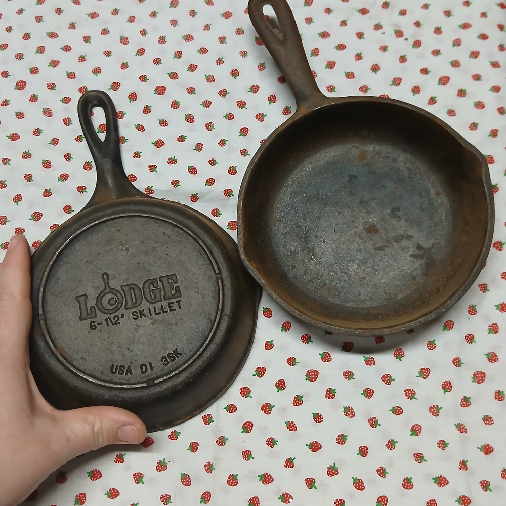 Cast Iron Skillet Set